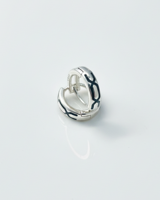 Signature 925 Sterling Silver & Black Enamel Huggie Bali