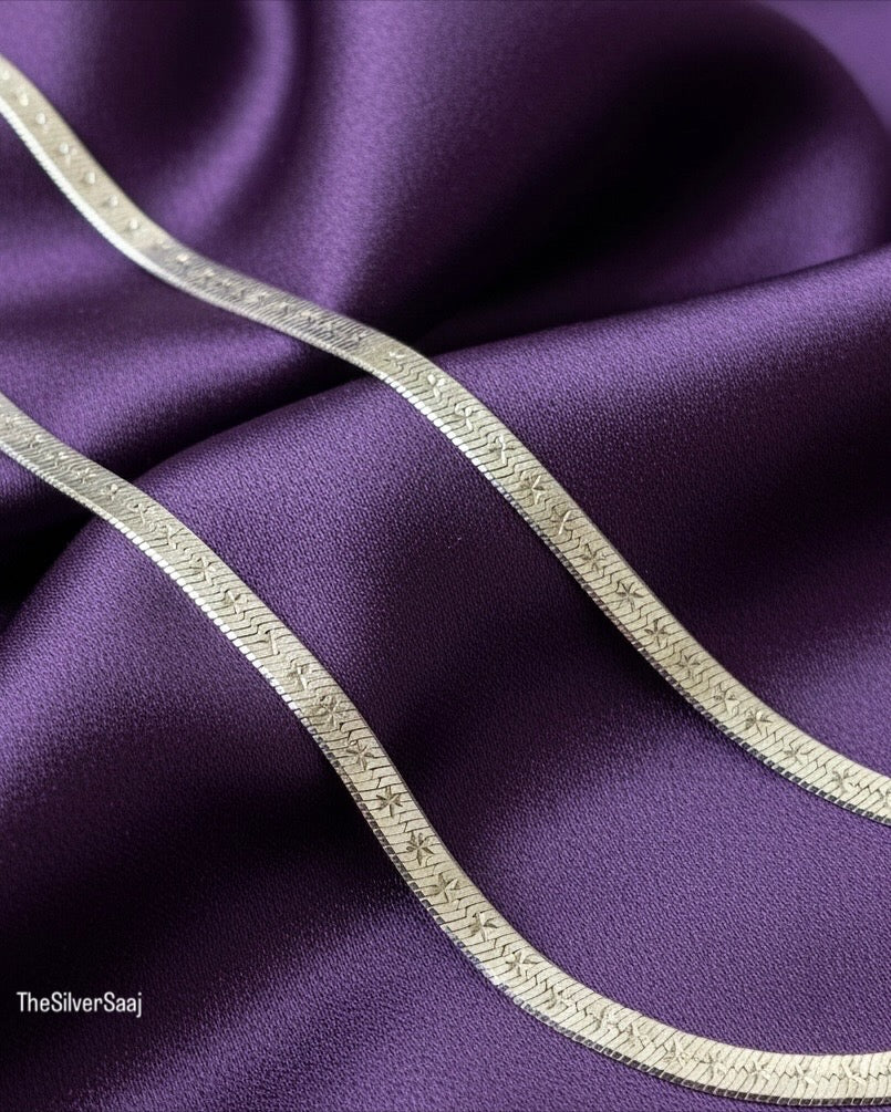 The Silver Saaj Snake Chain with Star Cuts